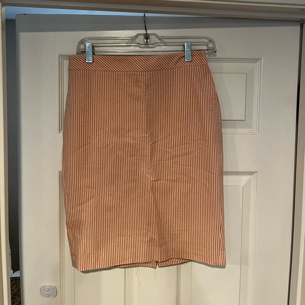 Ann Taylor pink pencil skirt size 4